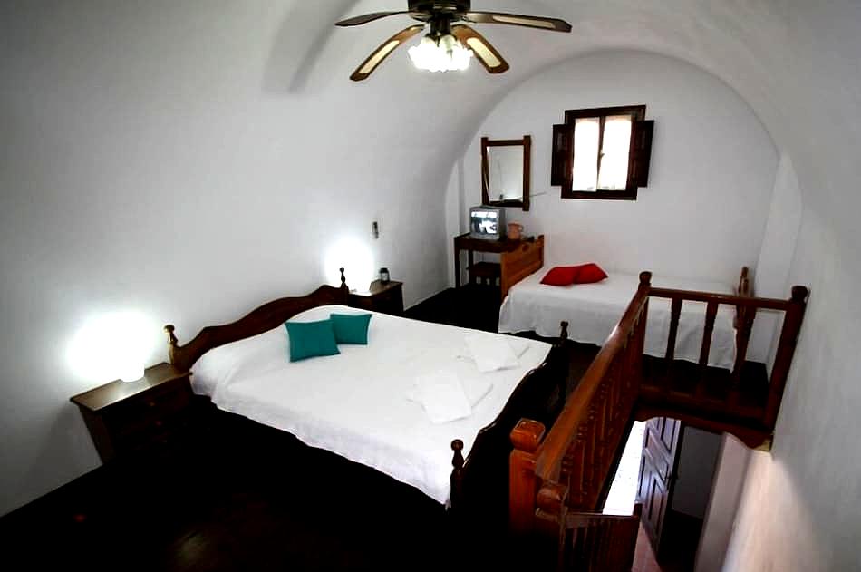 Anna Traditional Apartments